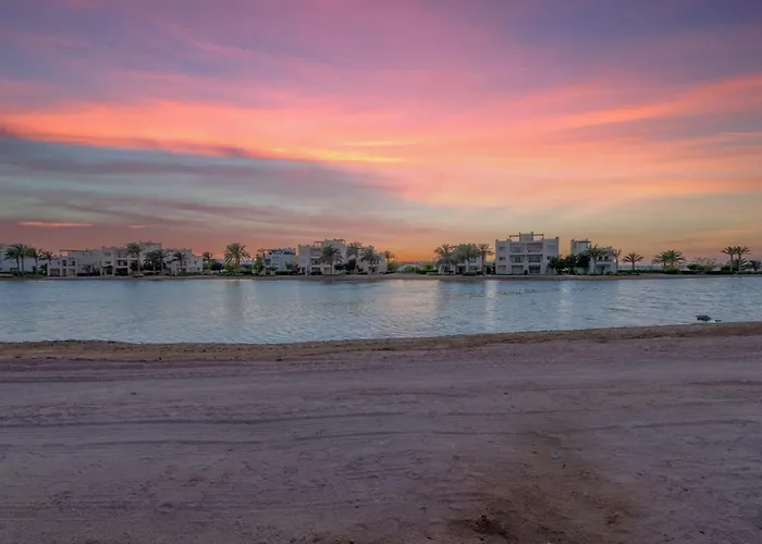 Villa Joubal 3br Private Pool Next To Marina Hurghada
